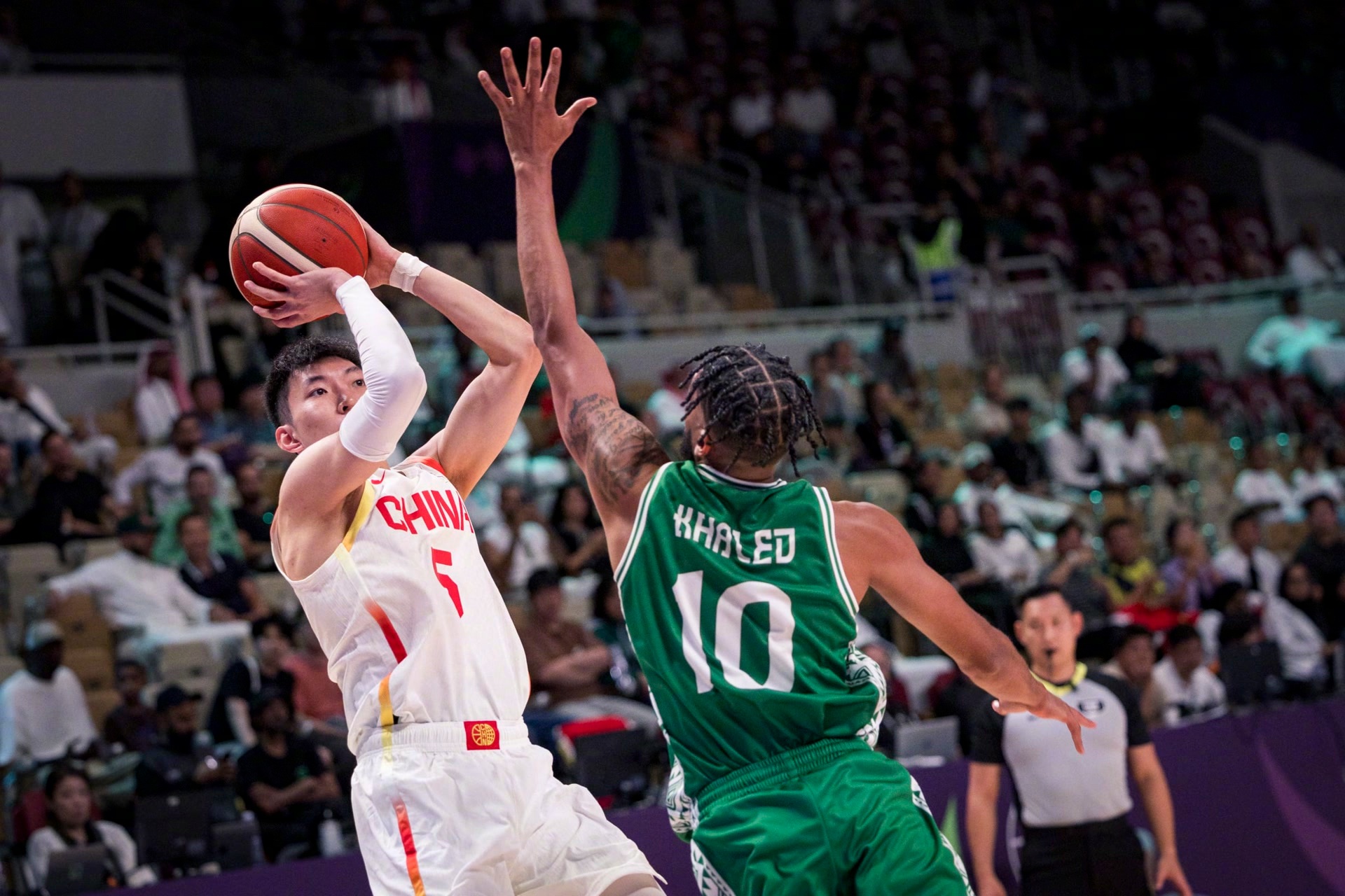 lol 新英雄-斯图加特发布备战花絮,赛前内部沟通,NBA常规赛任务艰巨,心理建设被强调的简单介绍