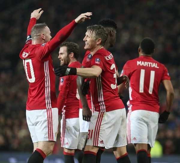 lol 新英雄-里程碑夜！深圳男篮内部沟通；欧联加时末段刷纪录；压力陡增；球队文化再被提及的简单介绍