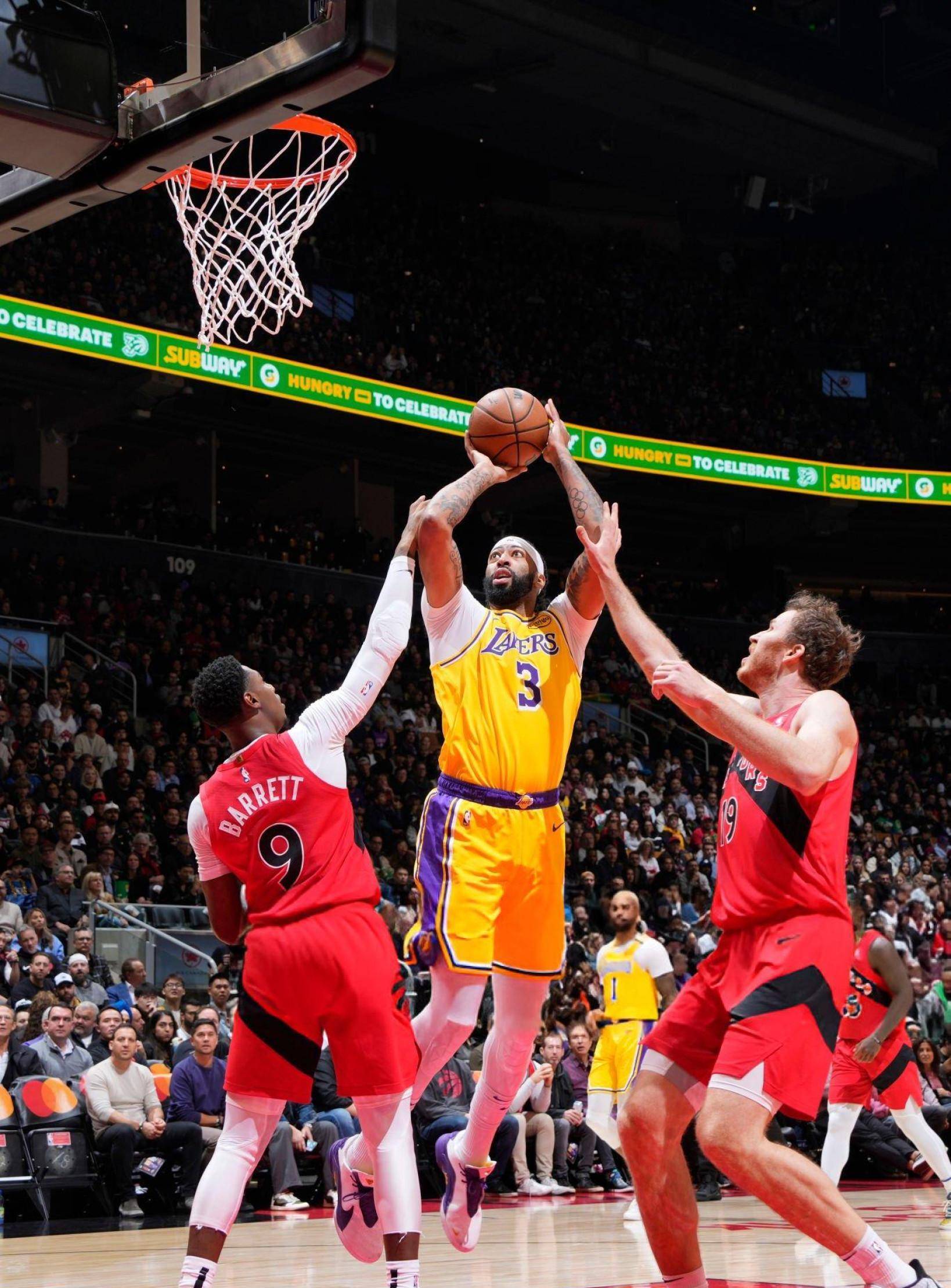 lol 新英雄-多伦多猛龙训练开放日,窗口期止住颓势引欢呼,NBA总决赛在即,球队文化再被提及的简单介绍