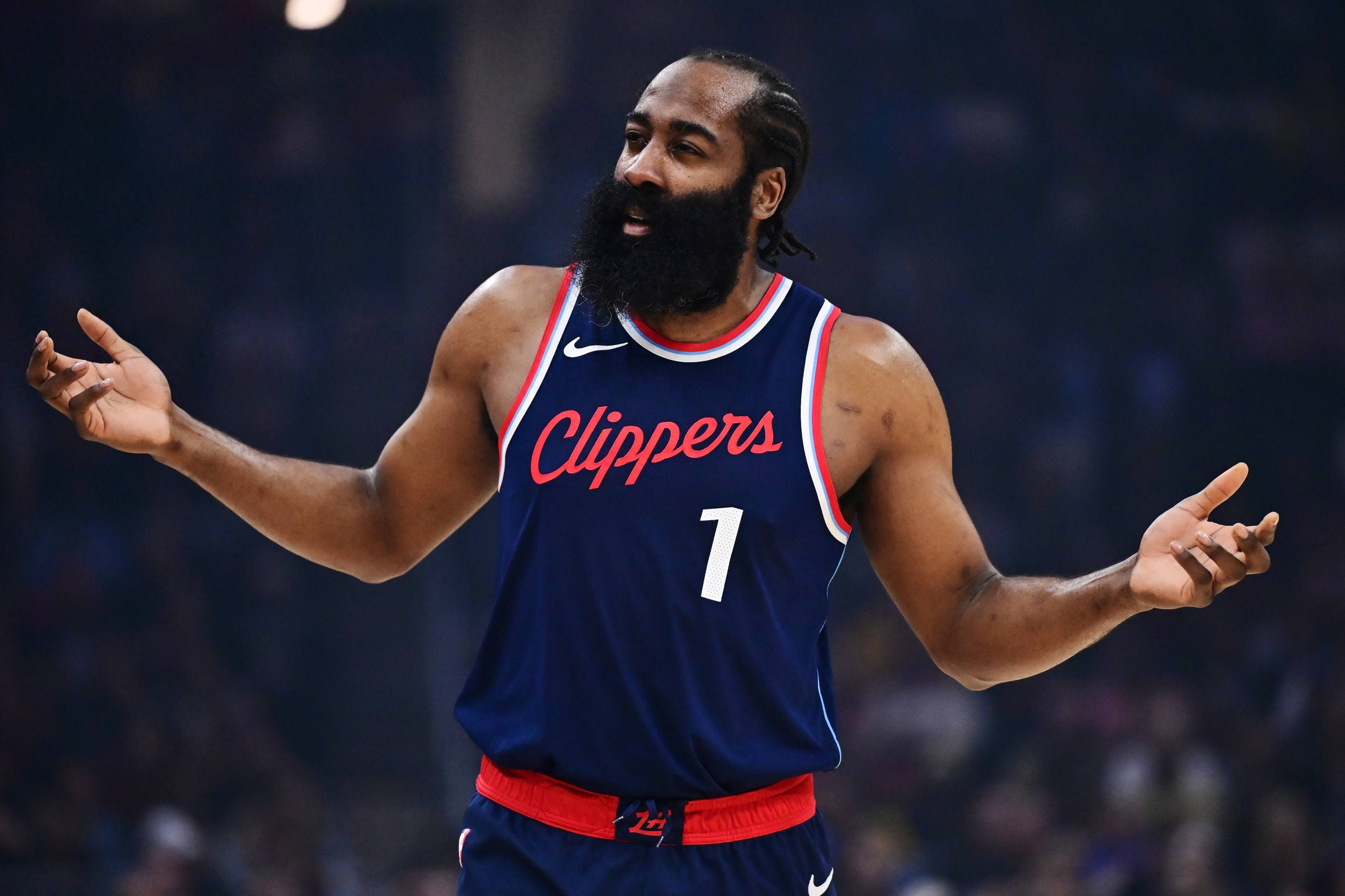 lol 外服加速器-包含今夜里尔备战NBA季后赛,强势反弹细节曝光,引发热议,年轻球员得到机会的词条