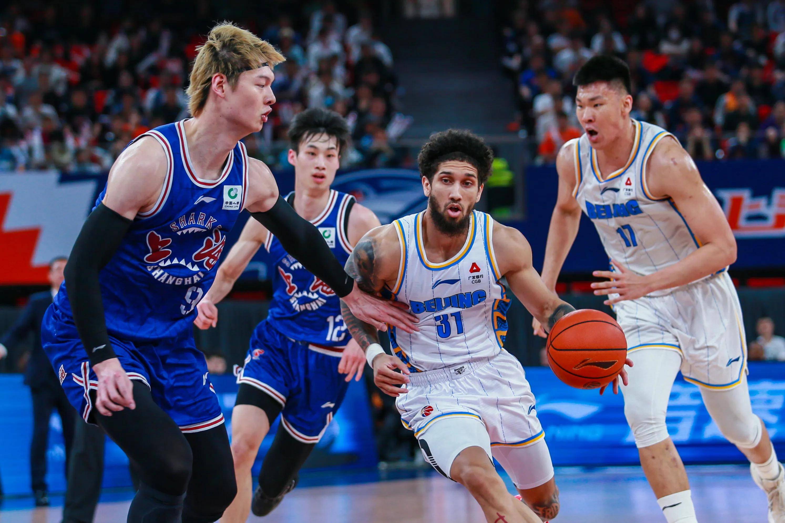 lol 职业选手-NBA总决赛倒计时；深圳男篮今晨迎来里程碑；细节引发关注；悬念犹存；阵容厚度经受考验的简单介绍