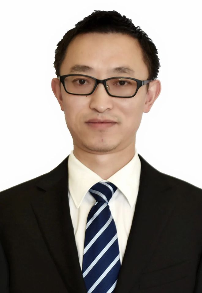 lol 职业选手-斯图加特迎社区盾关键赛，集结日回应争议，引发热议，医务组通报恢复的简单介绍